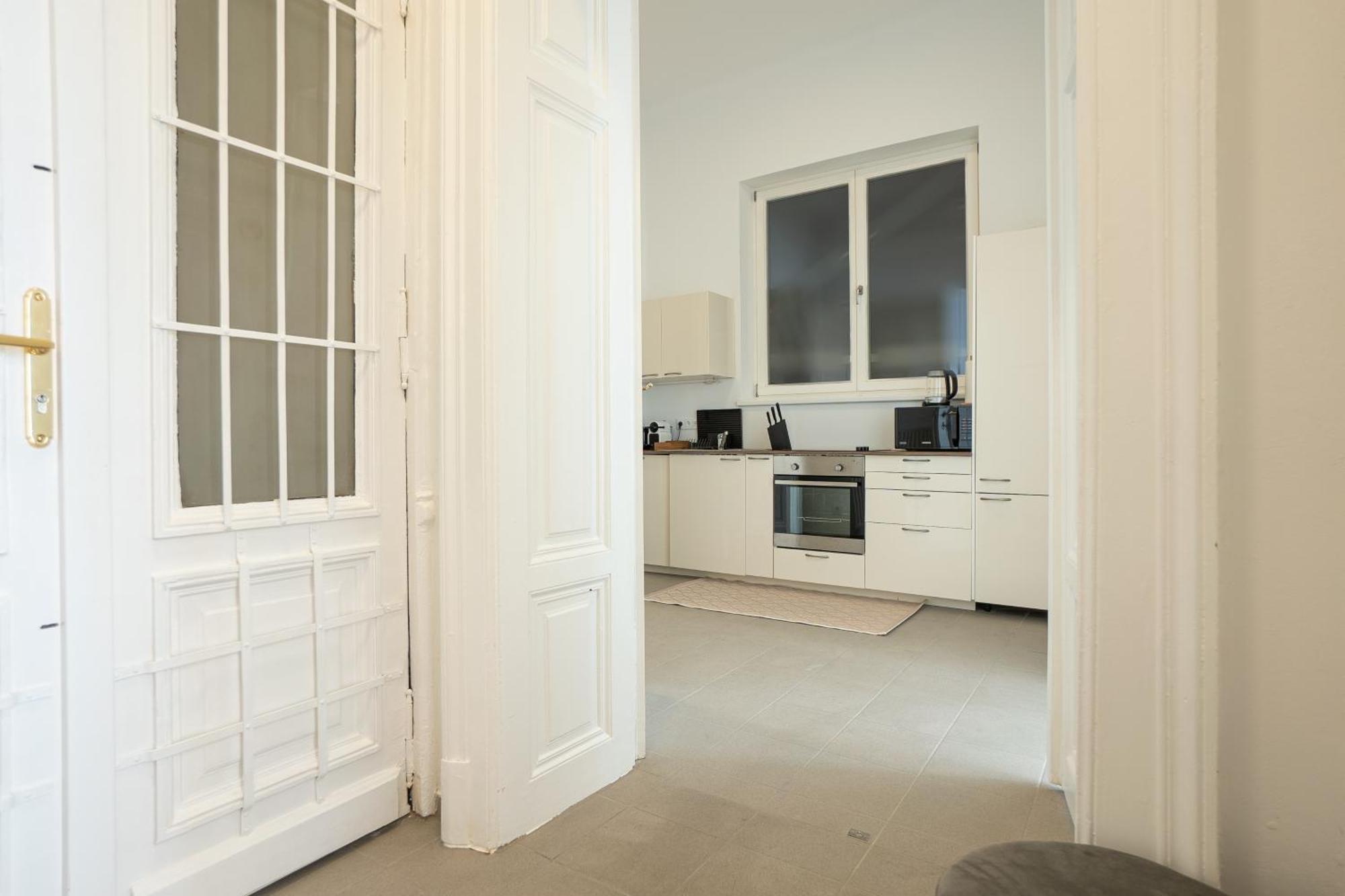 Vibrant 107 M2 Flat In The City Center ウィーン エクステリア 写真